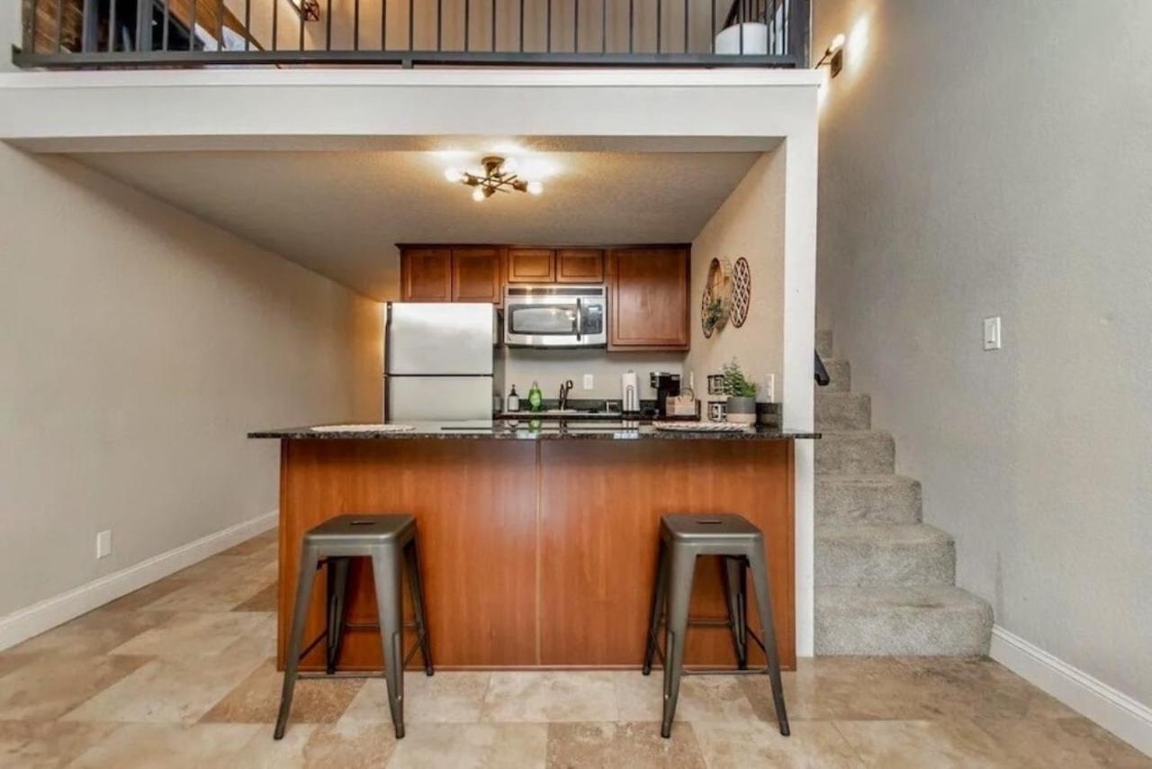 Boho Lakefront Condo With Stunning Views! Hawes Экстерьер фото